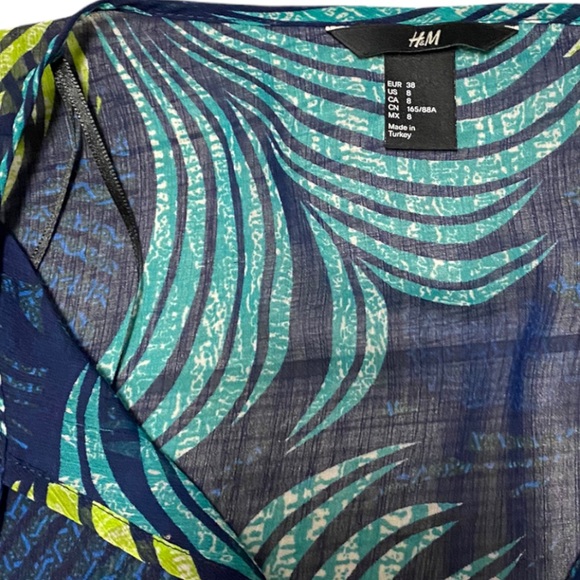 H&M blouse - Picture 4 of 4